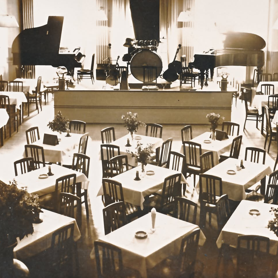 Sinimandria saal